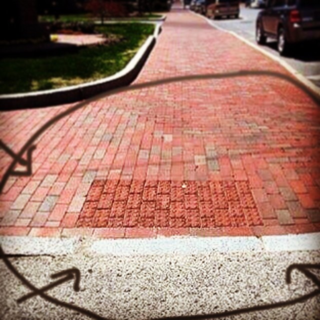 Brick-curbing