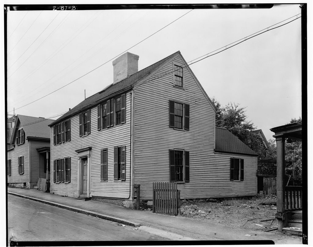 32 Summer Street, Newburyport, Courtesy of the Library of Congress